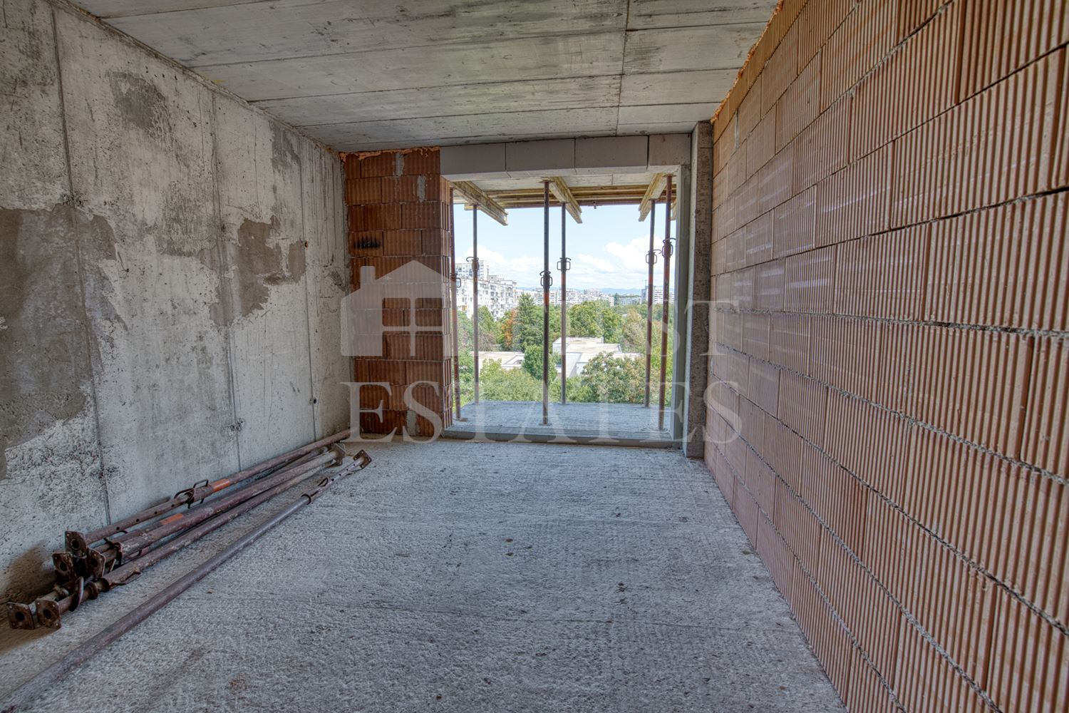 Maisonette for sale