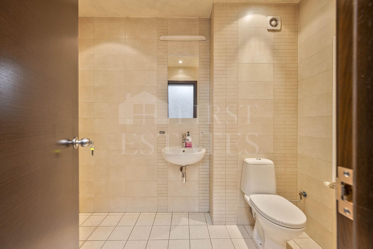 115 m² office for rent