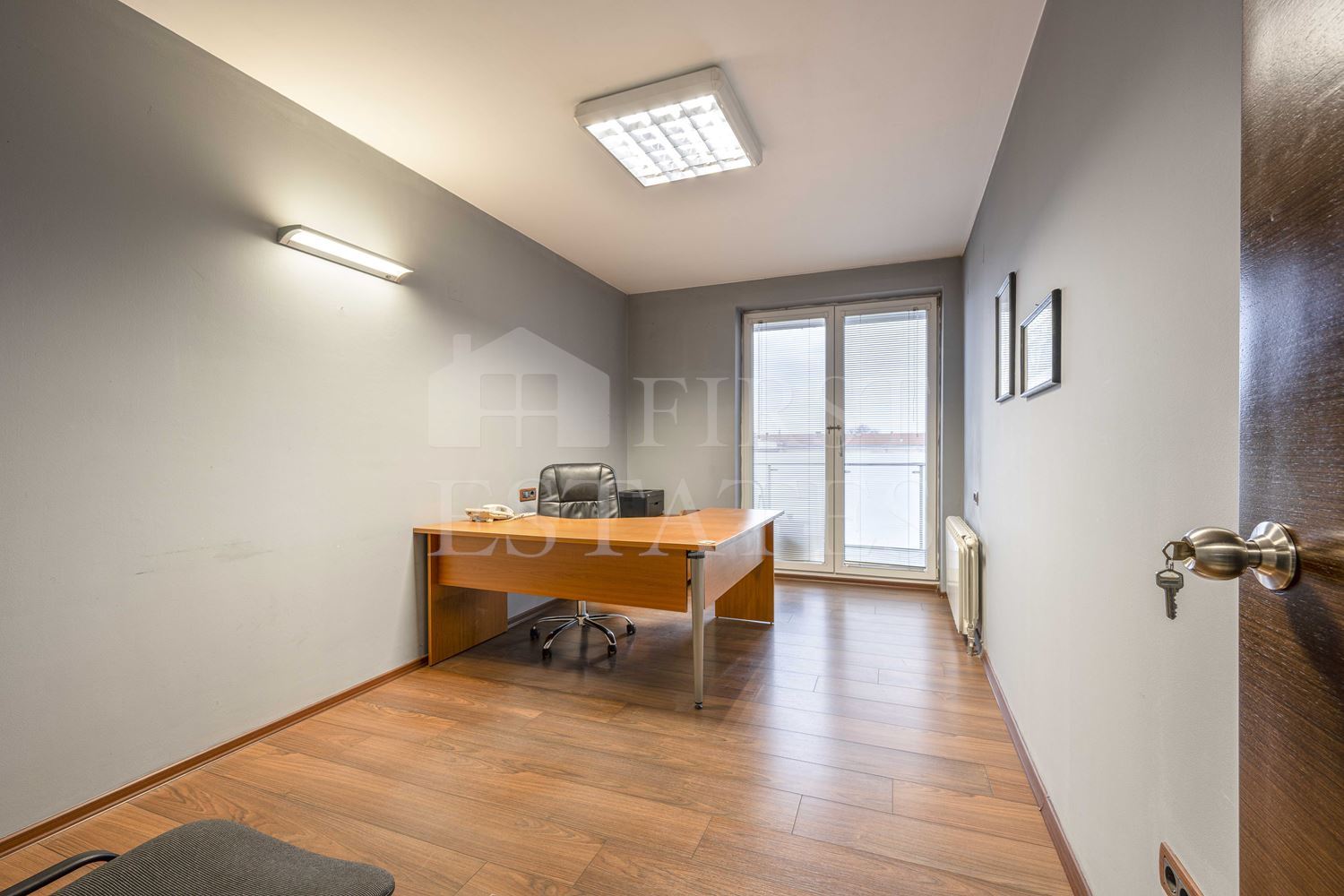 115 m² office for rent