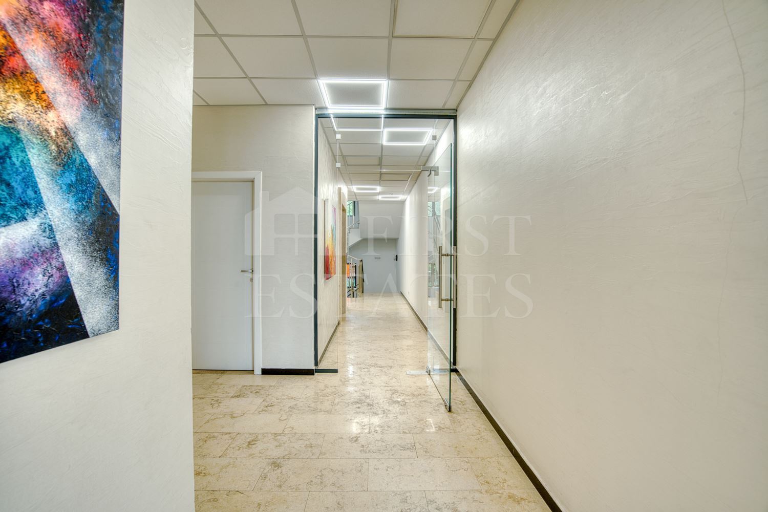 266 m² офис за продажба