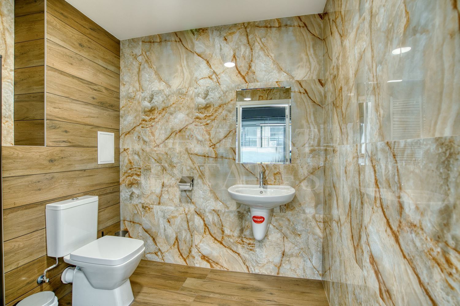 266 m² офис за продажба