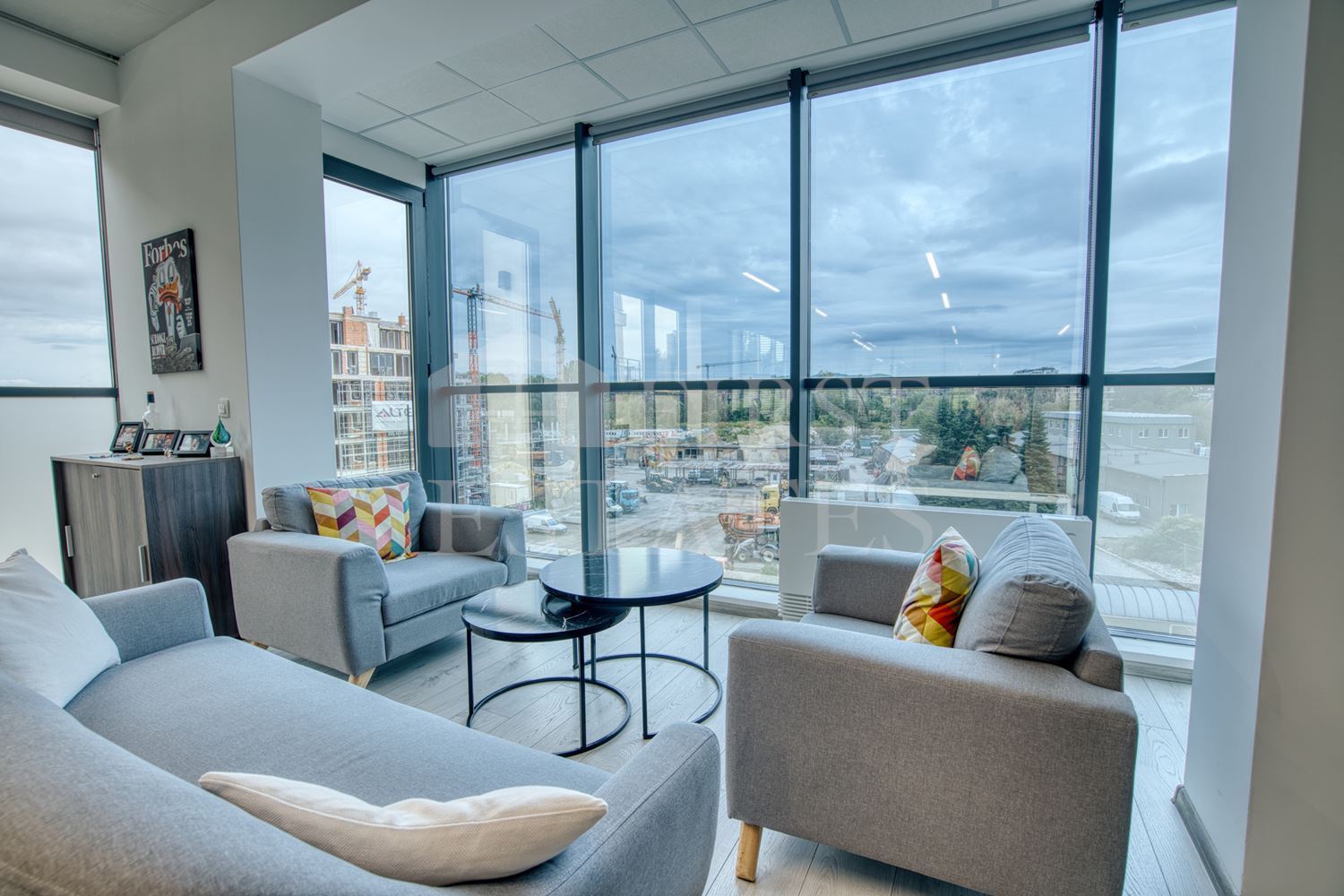 266 m² офис за продажба