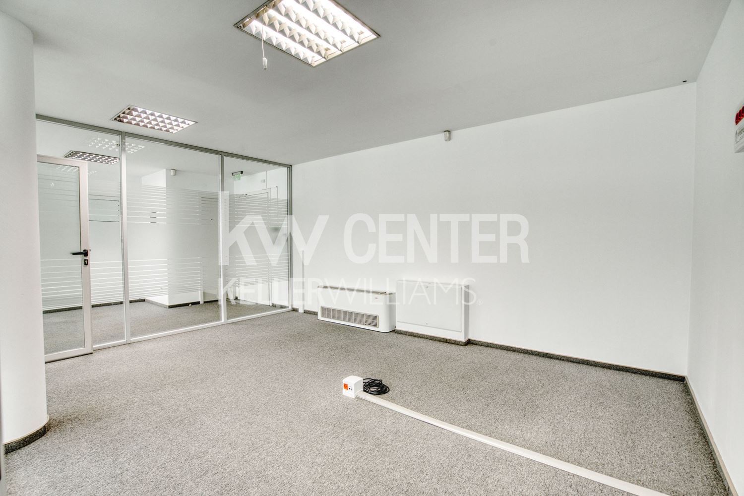 500 m² office for rent