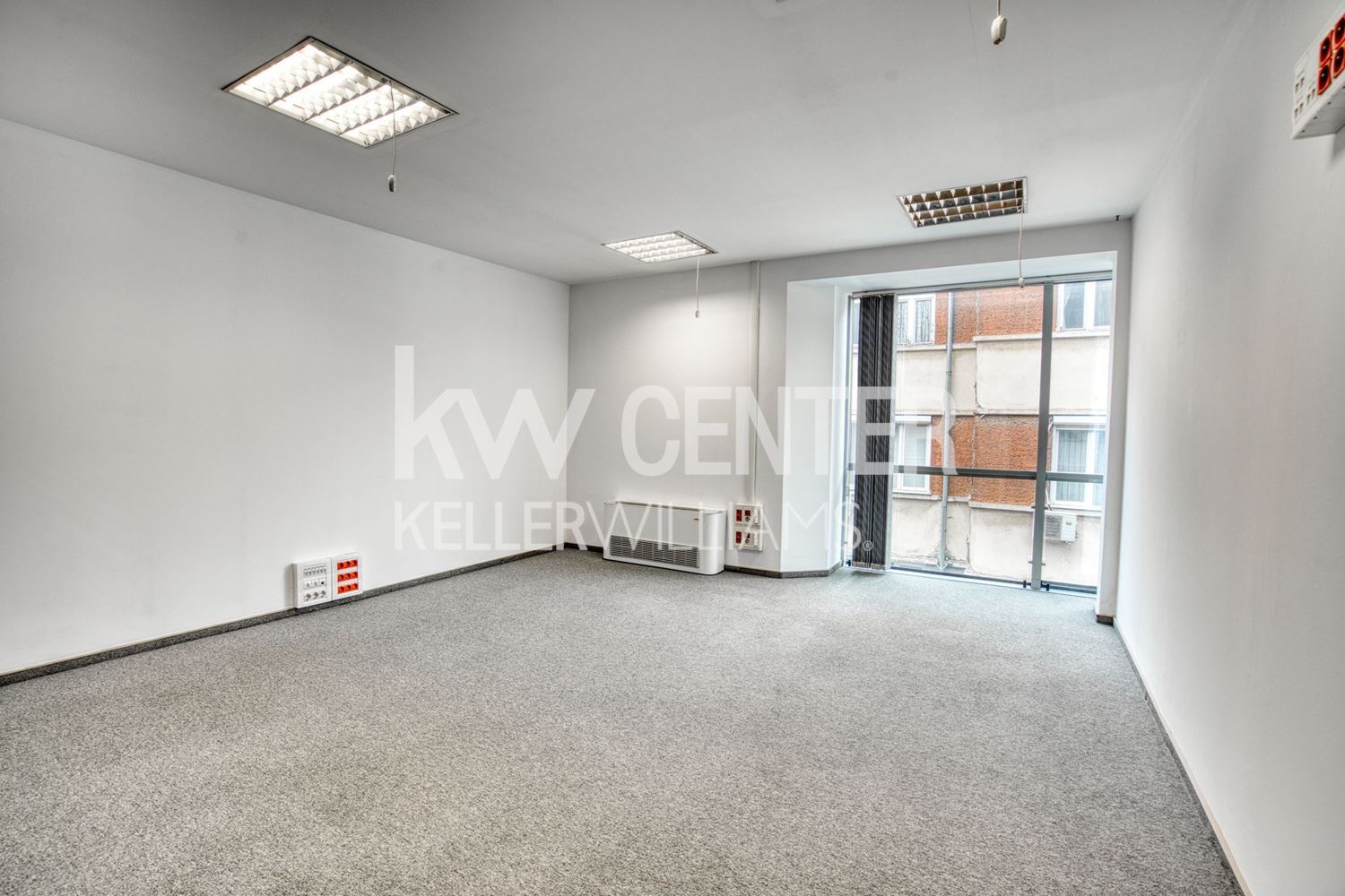 500 m² office for rent
