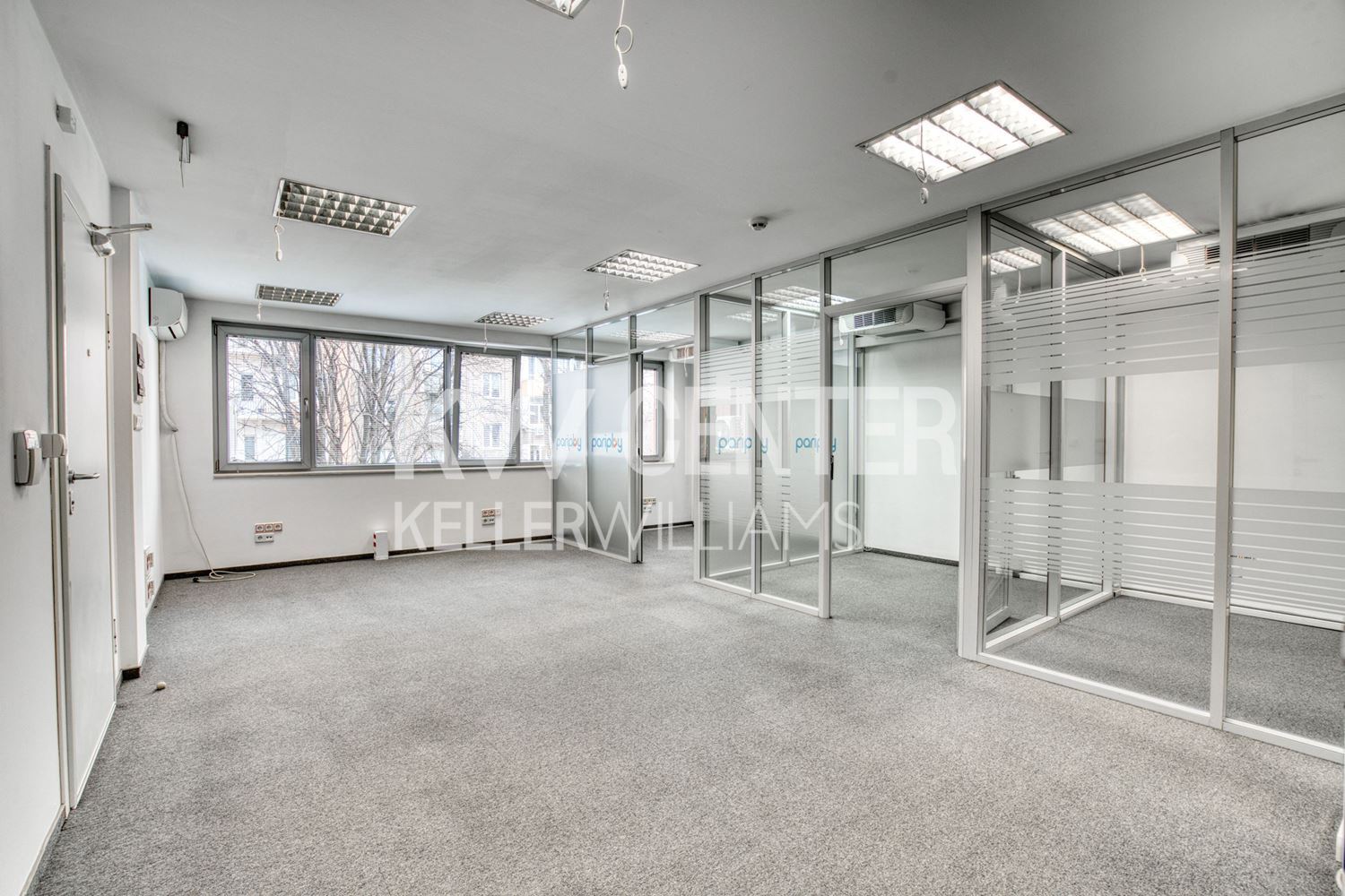 500 m² office for rent
