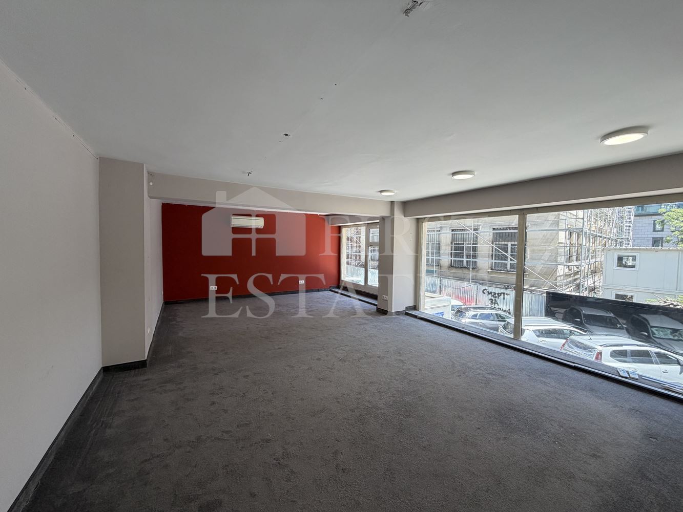120 m² office for rent