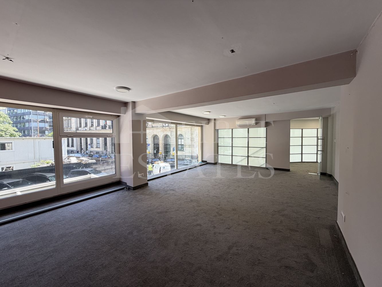 120 m² office for rent