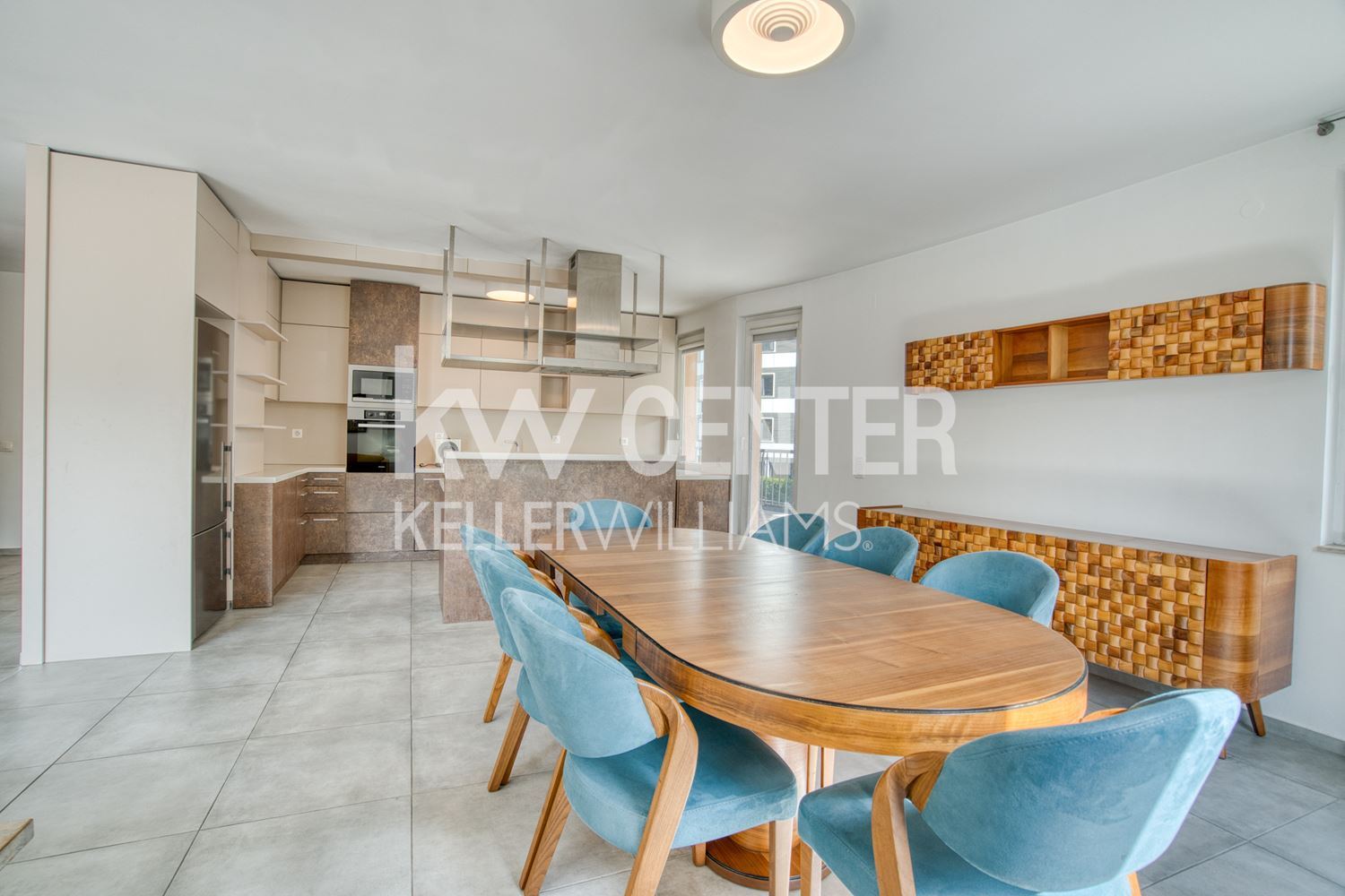 4 стаен апартамент под наем