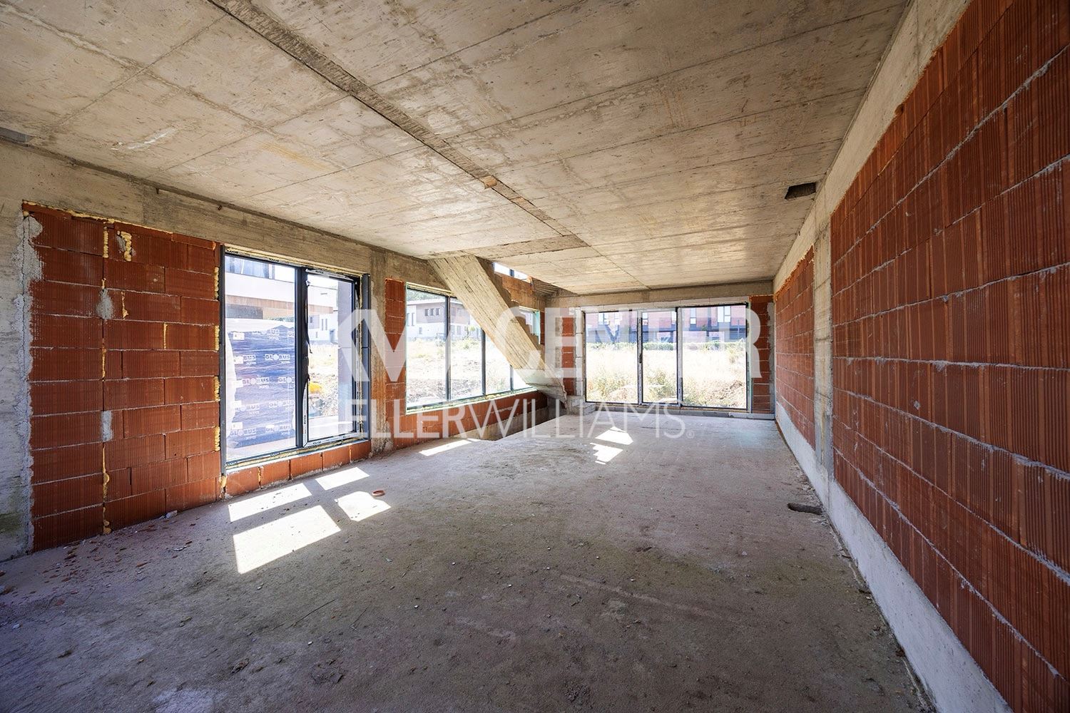 310 m² резиденция продается