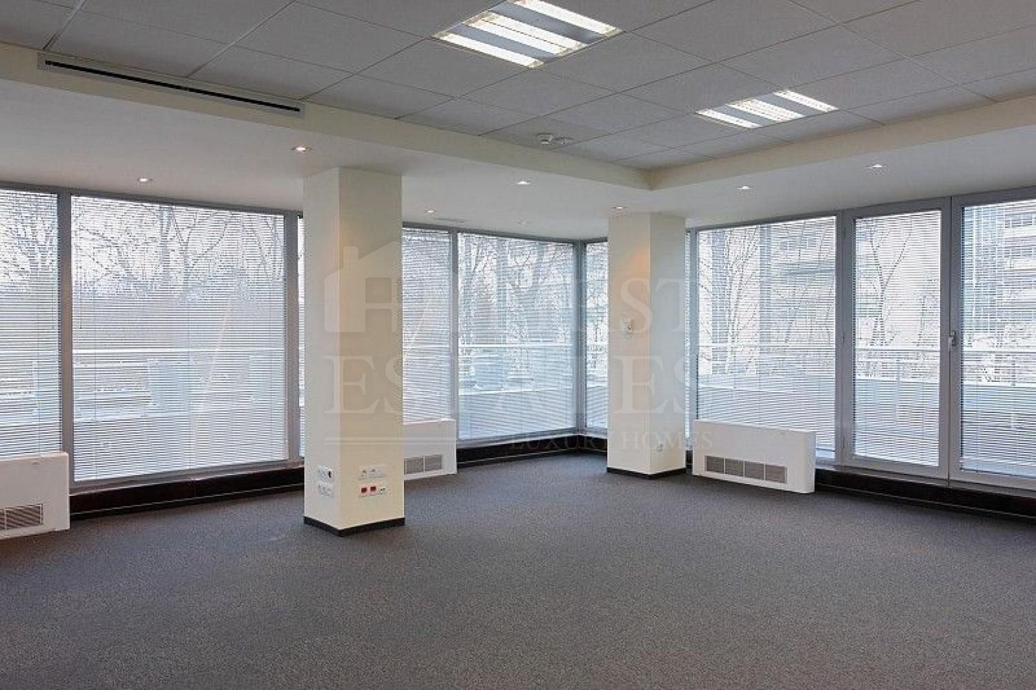 369 m² офис арендовать