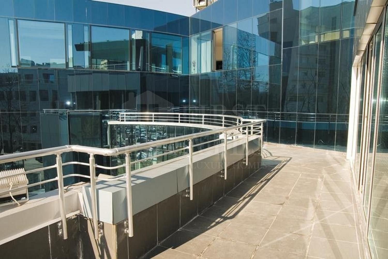 369 m² офис арендовать