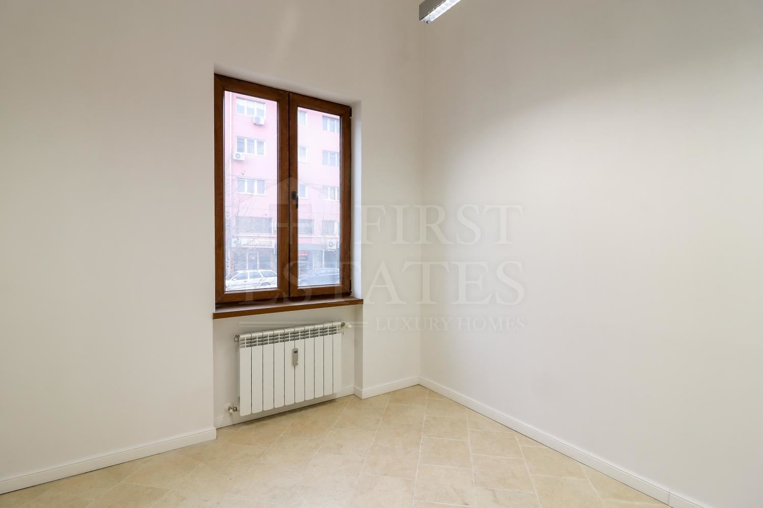470 m² office for rent