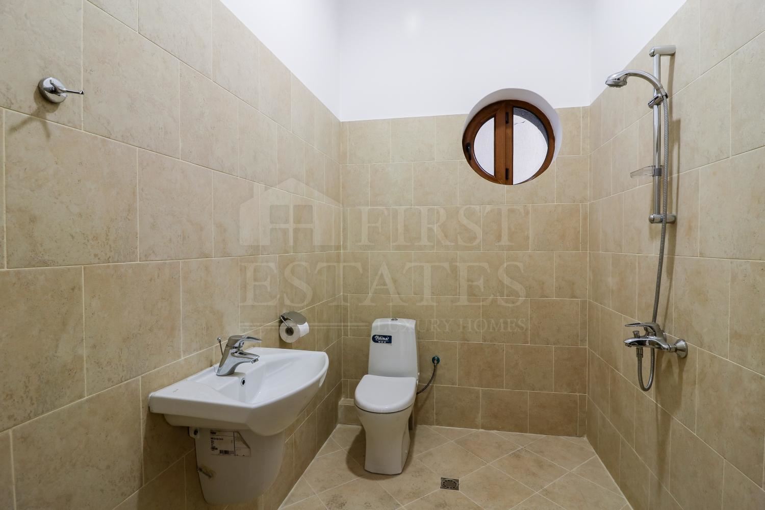 470 m² office for rent
