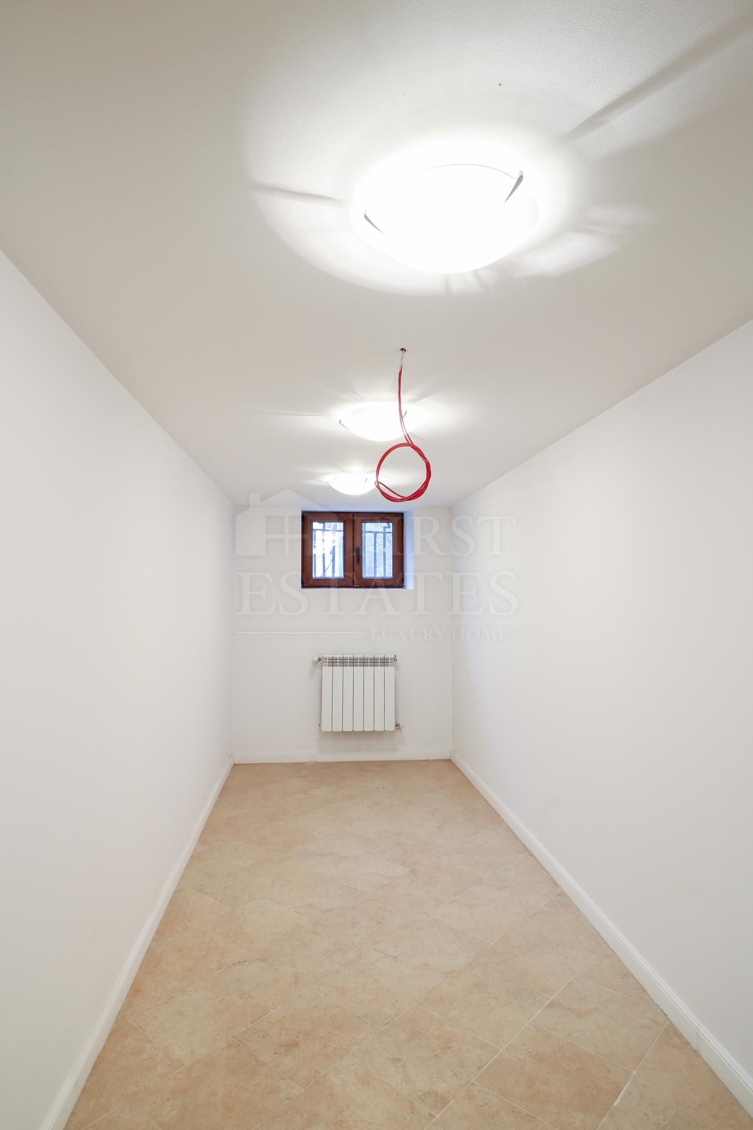 470 m² office for rent