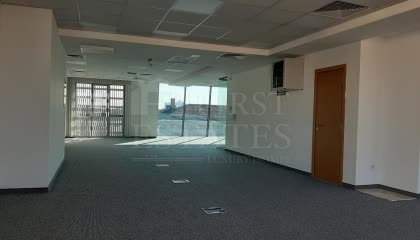 100 m² office for rent