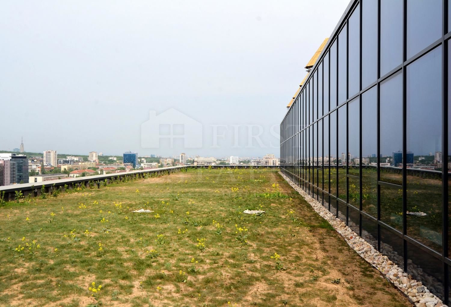 2600 m² офис под наем