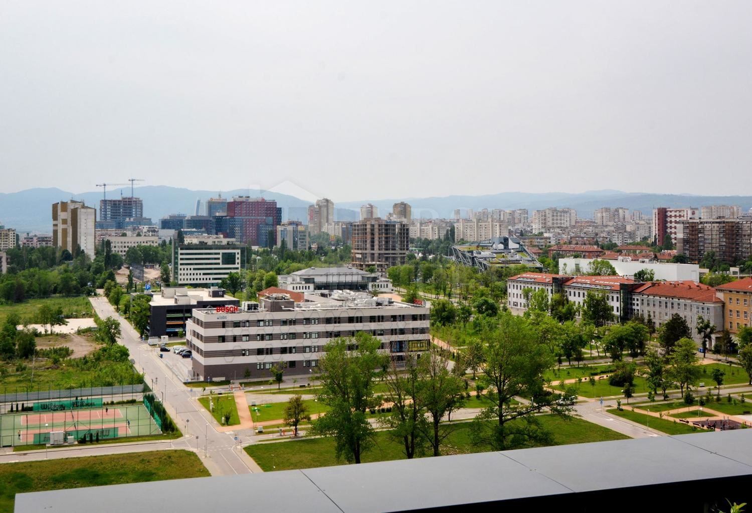 2600 m² офис под наем