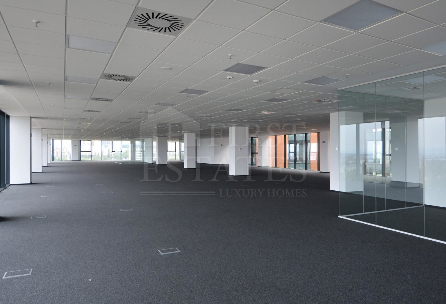2600 m² офис под наем