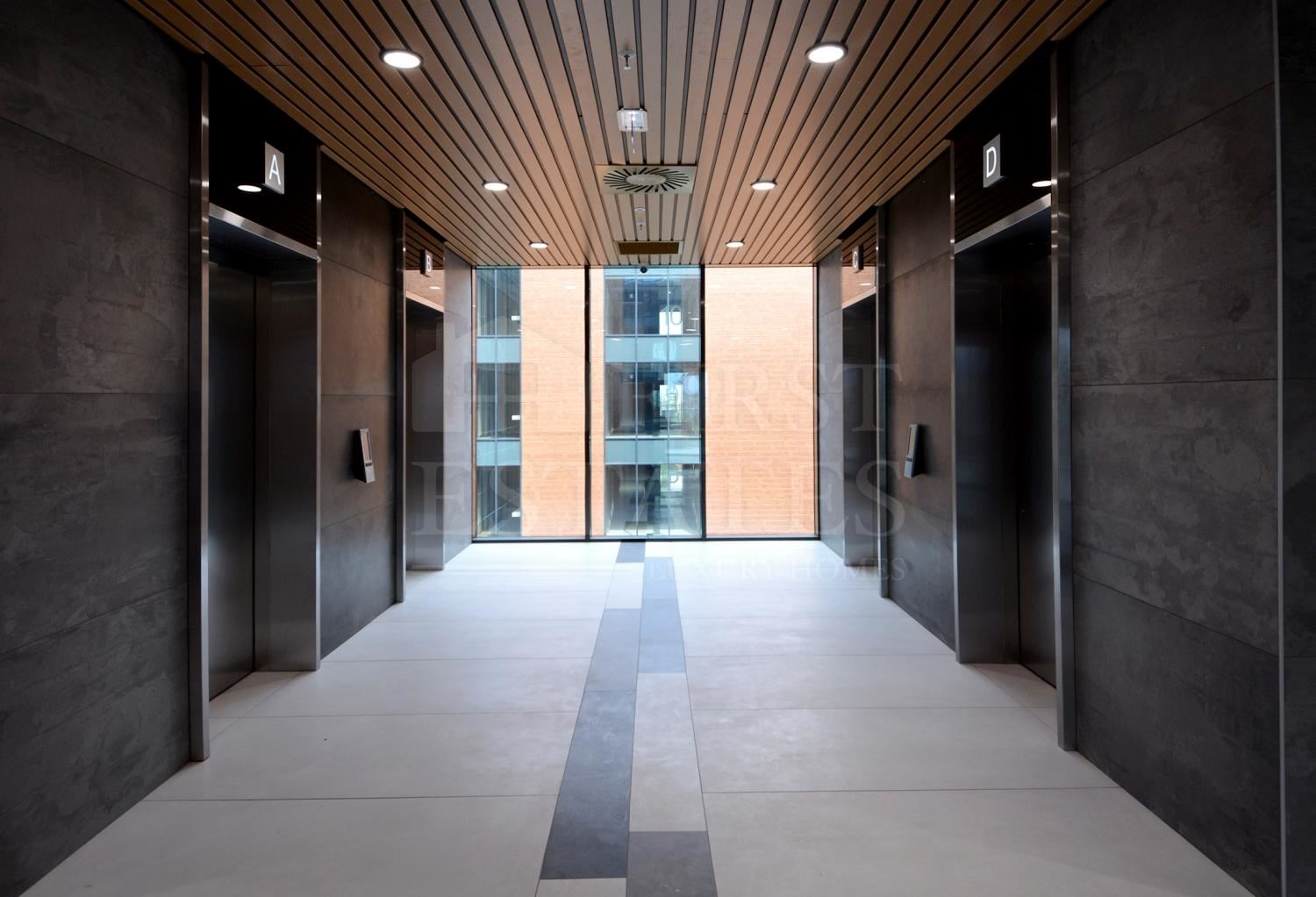 2600 m² офис под наем