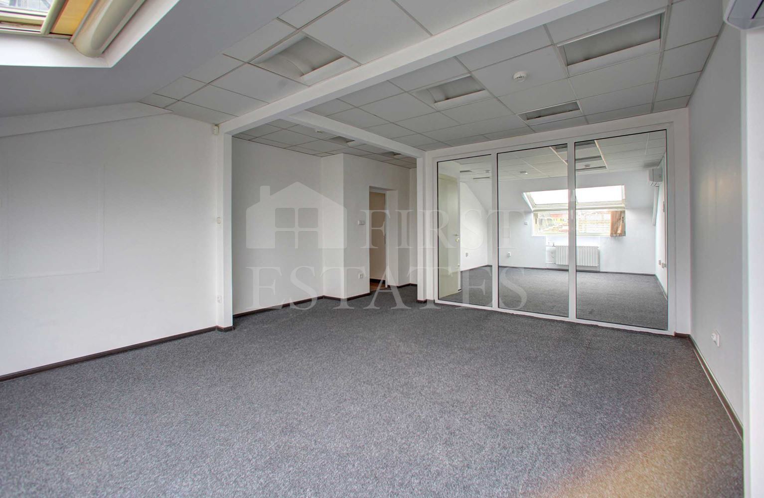 180 m² office for rent