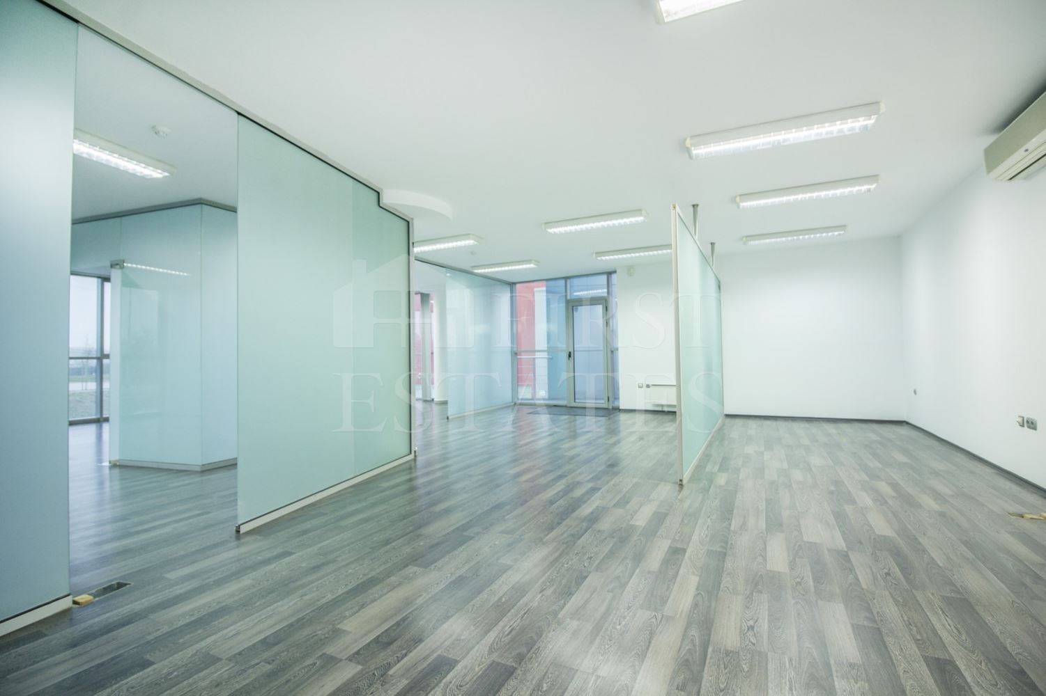 1623 m² офисное здание продается