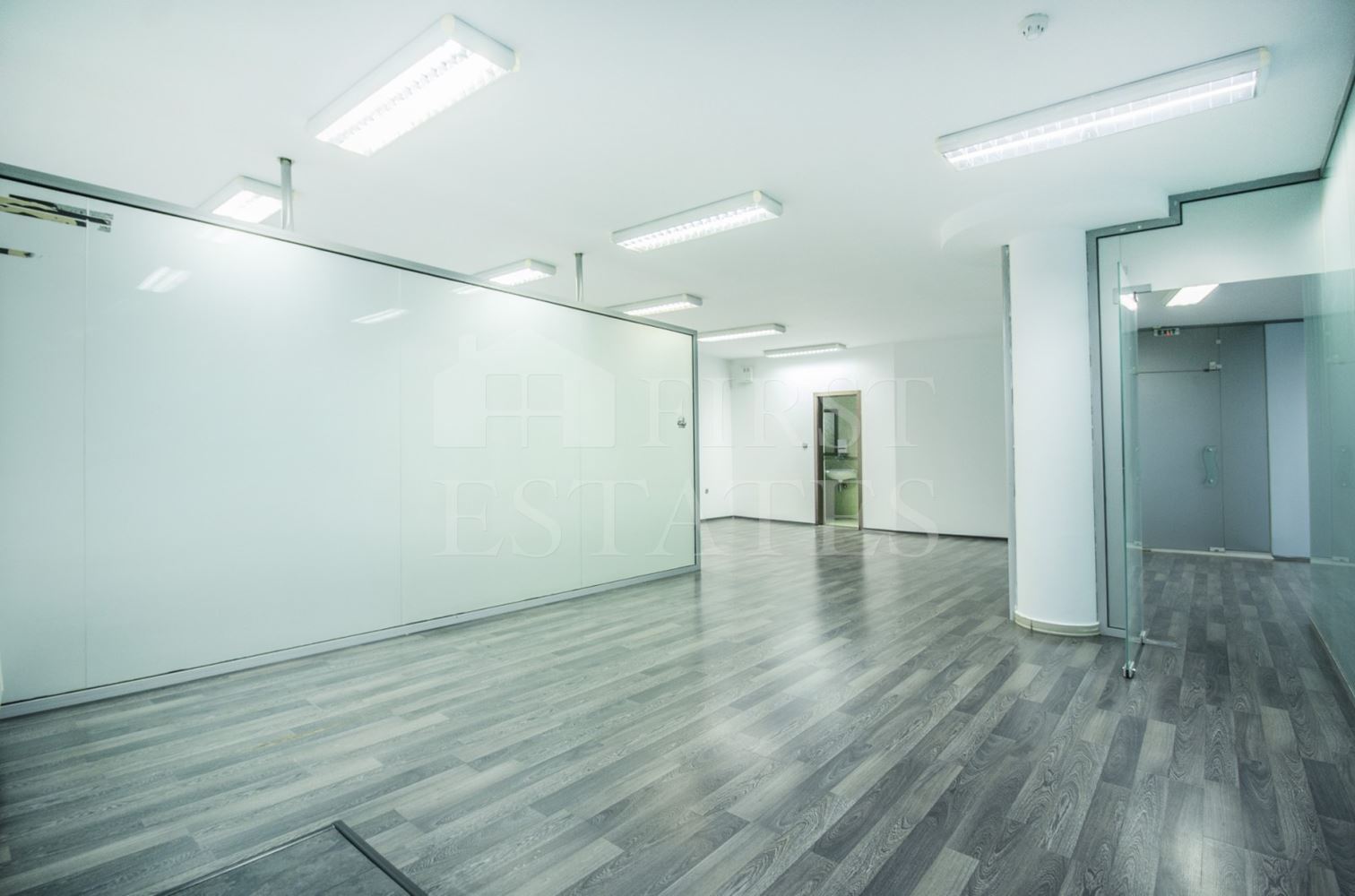 1623 m² офисное здание продается