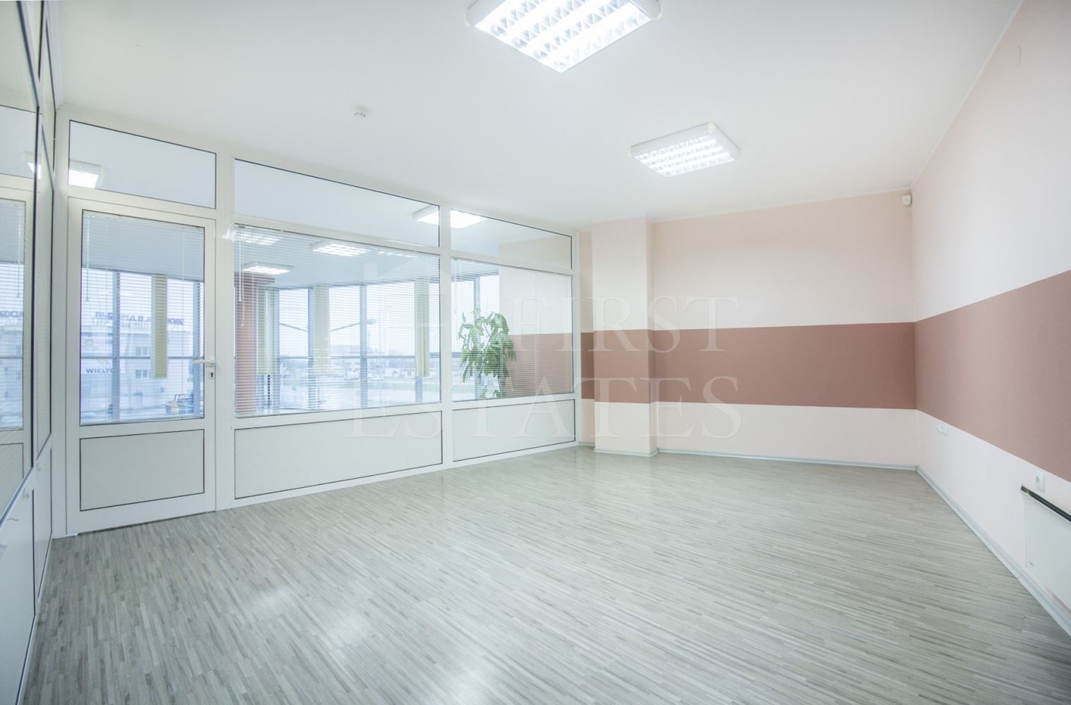 1623 m² офисное здание продается
