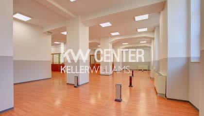 200 m² office for rent