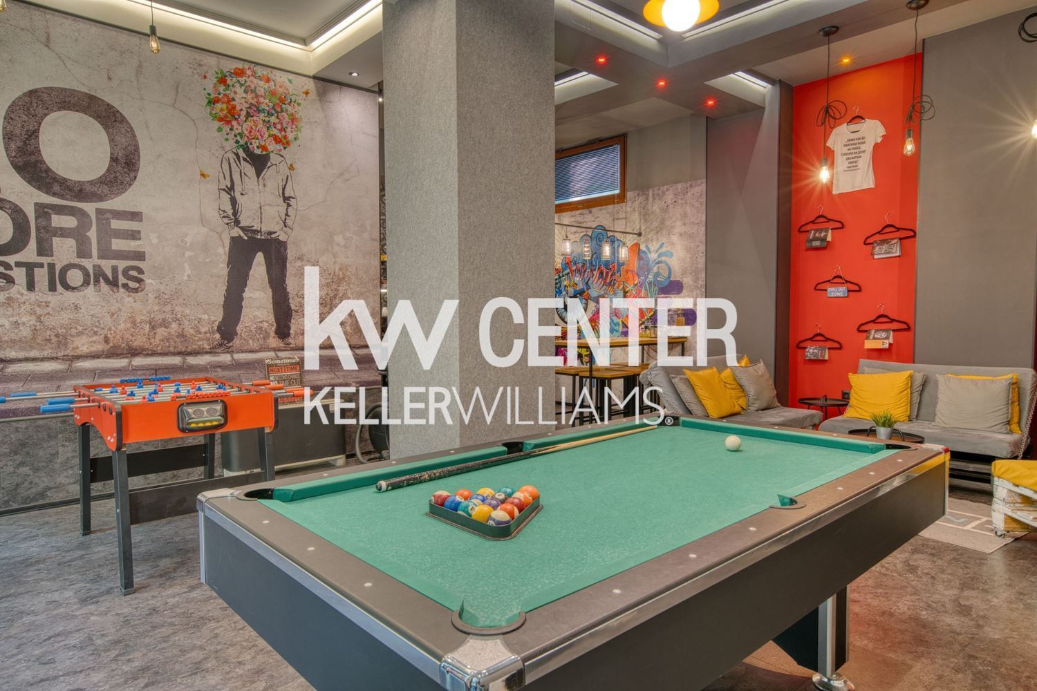 200 m² office for rent