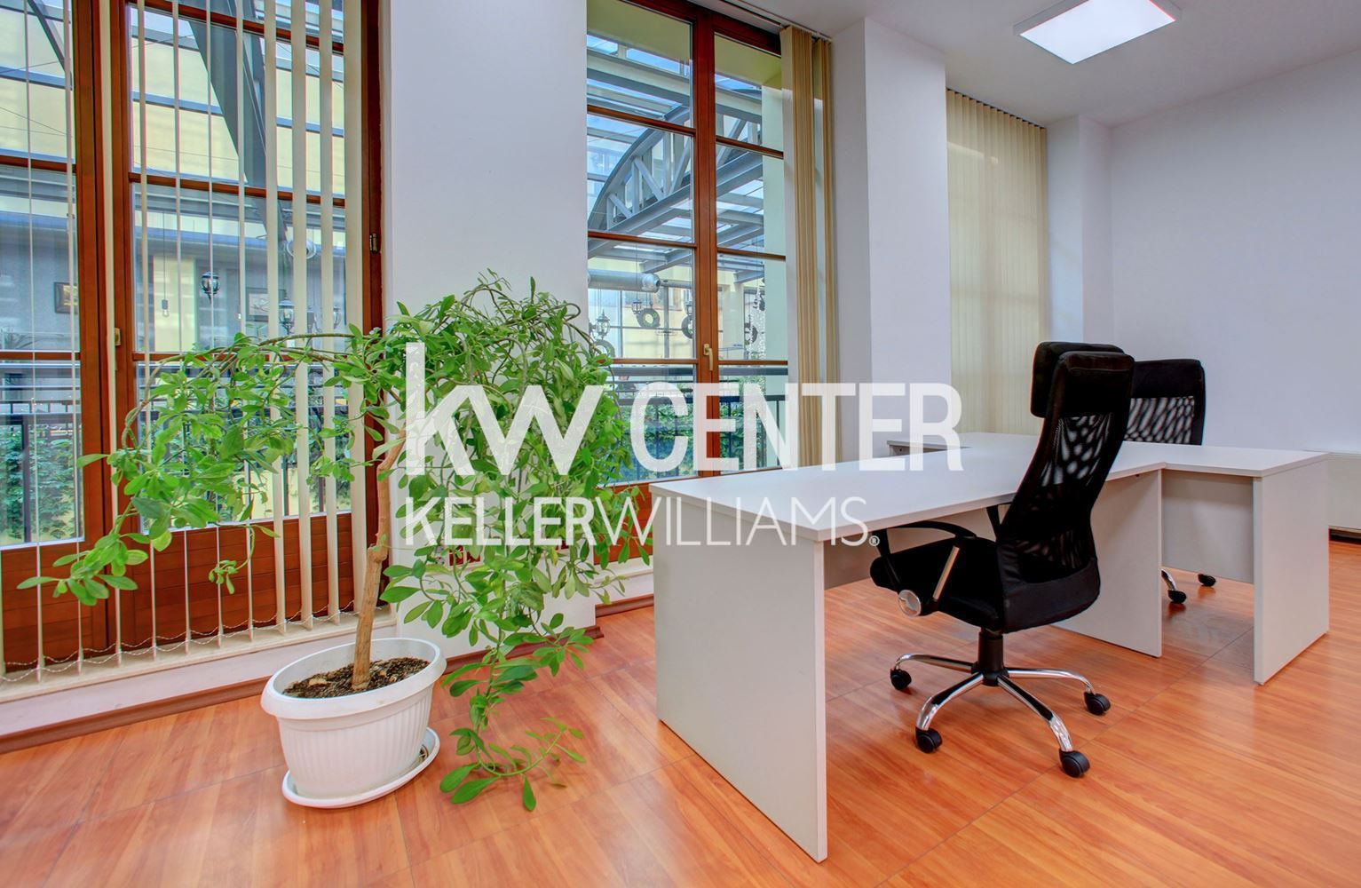 200 m² office for rent