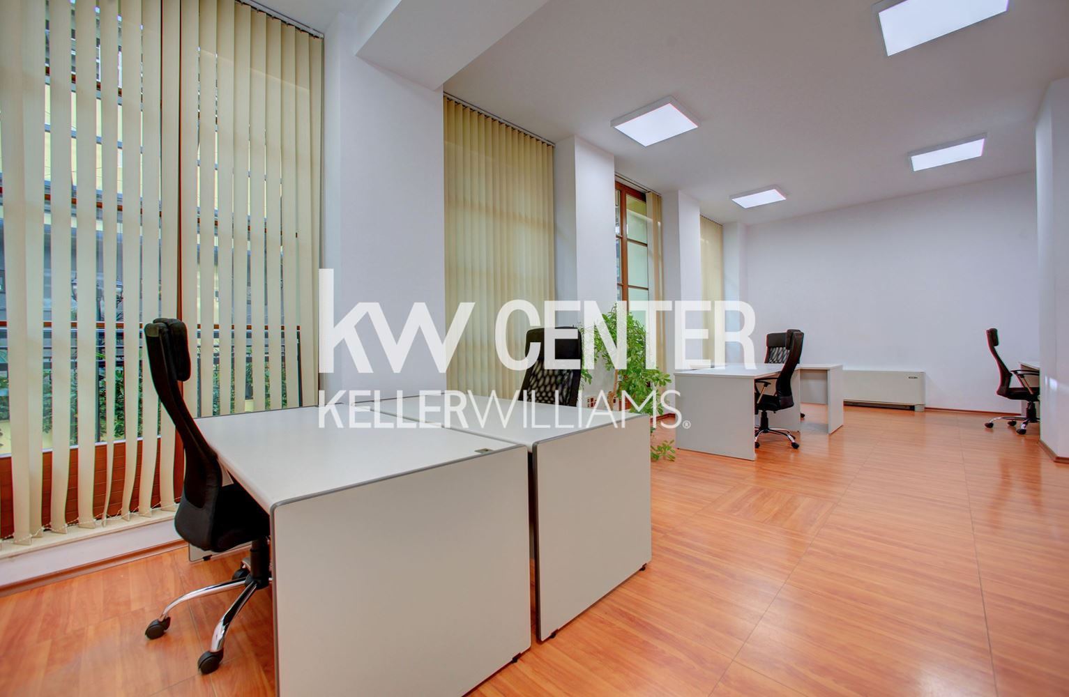 200 m² office for rent