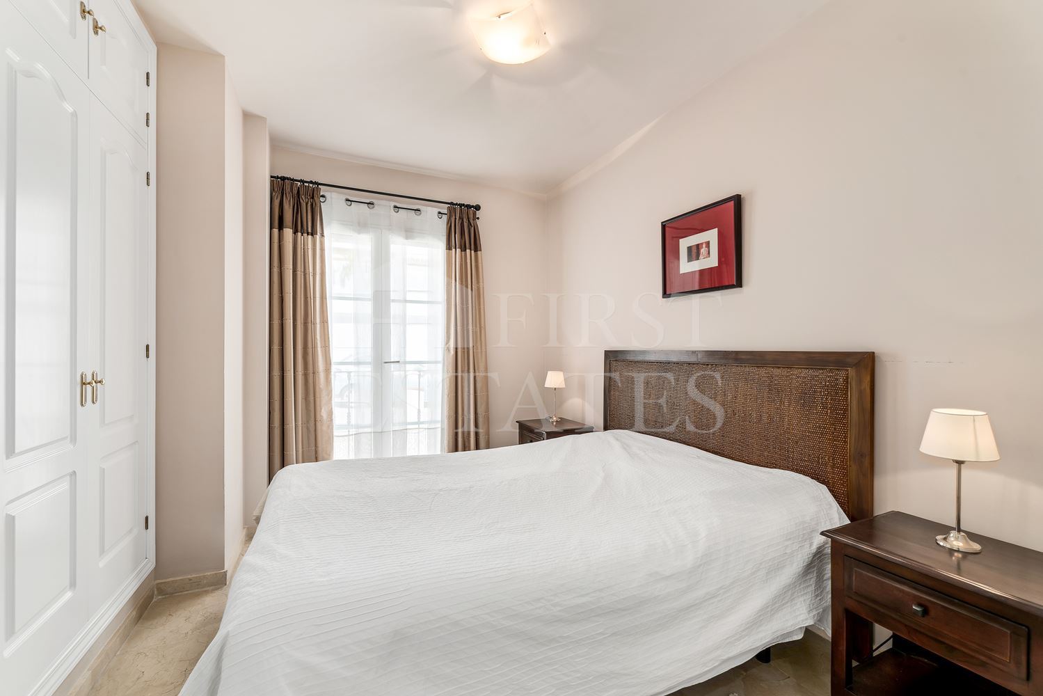 4 стаен апартамент за продажба