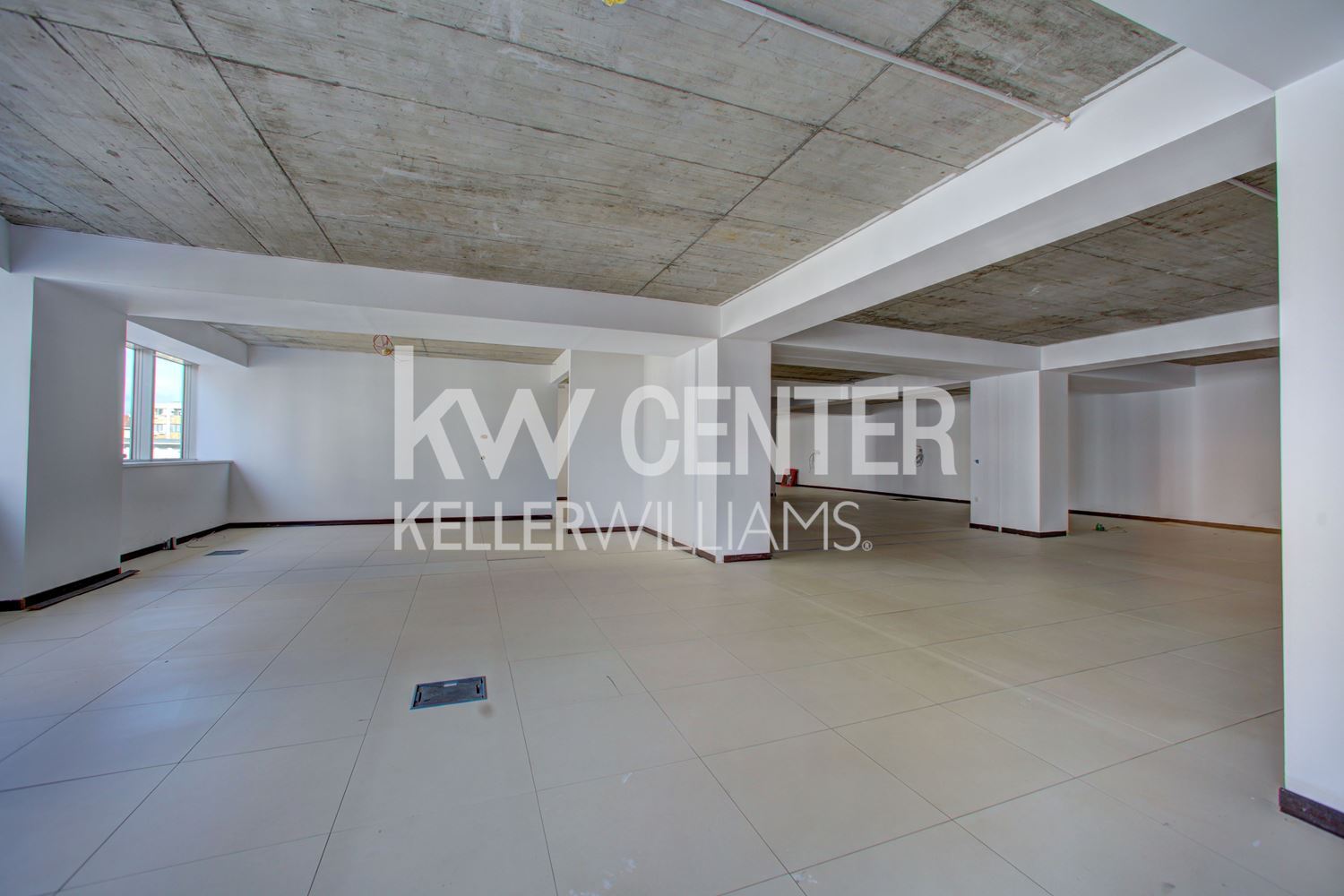 425 m² офис под наем