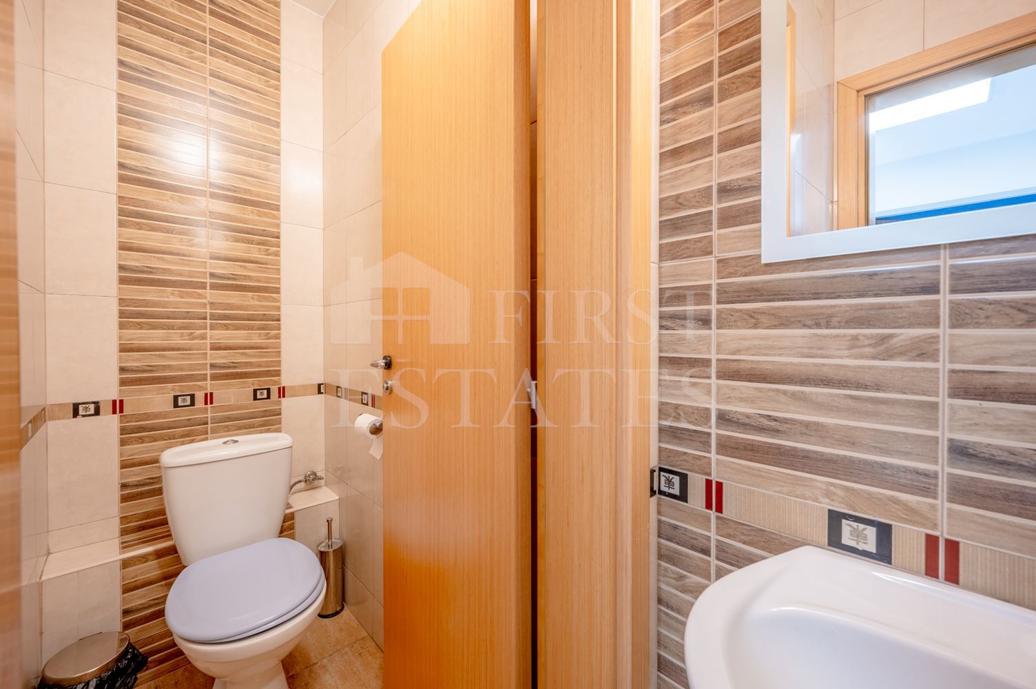 95 m² office for rent