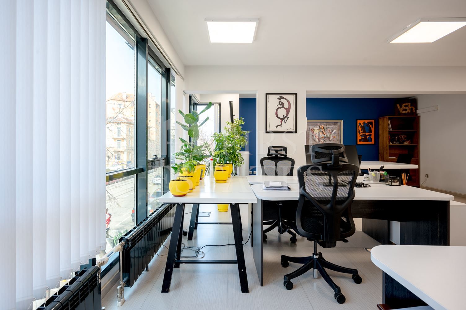 95 m² office for rent
