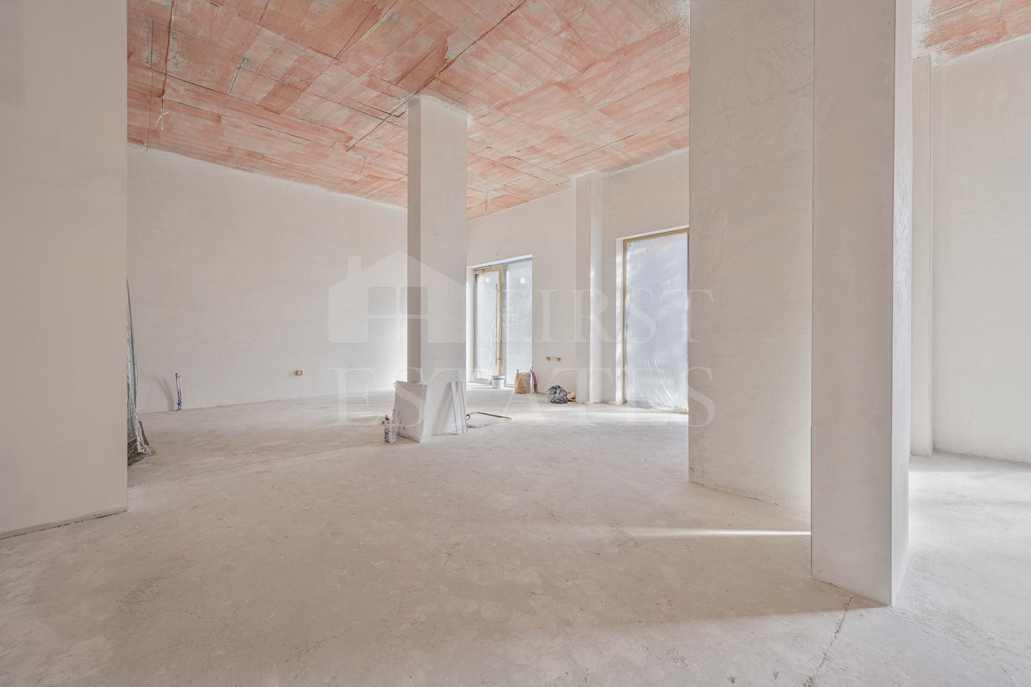162 m² магазин