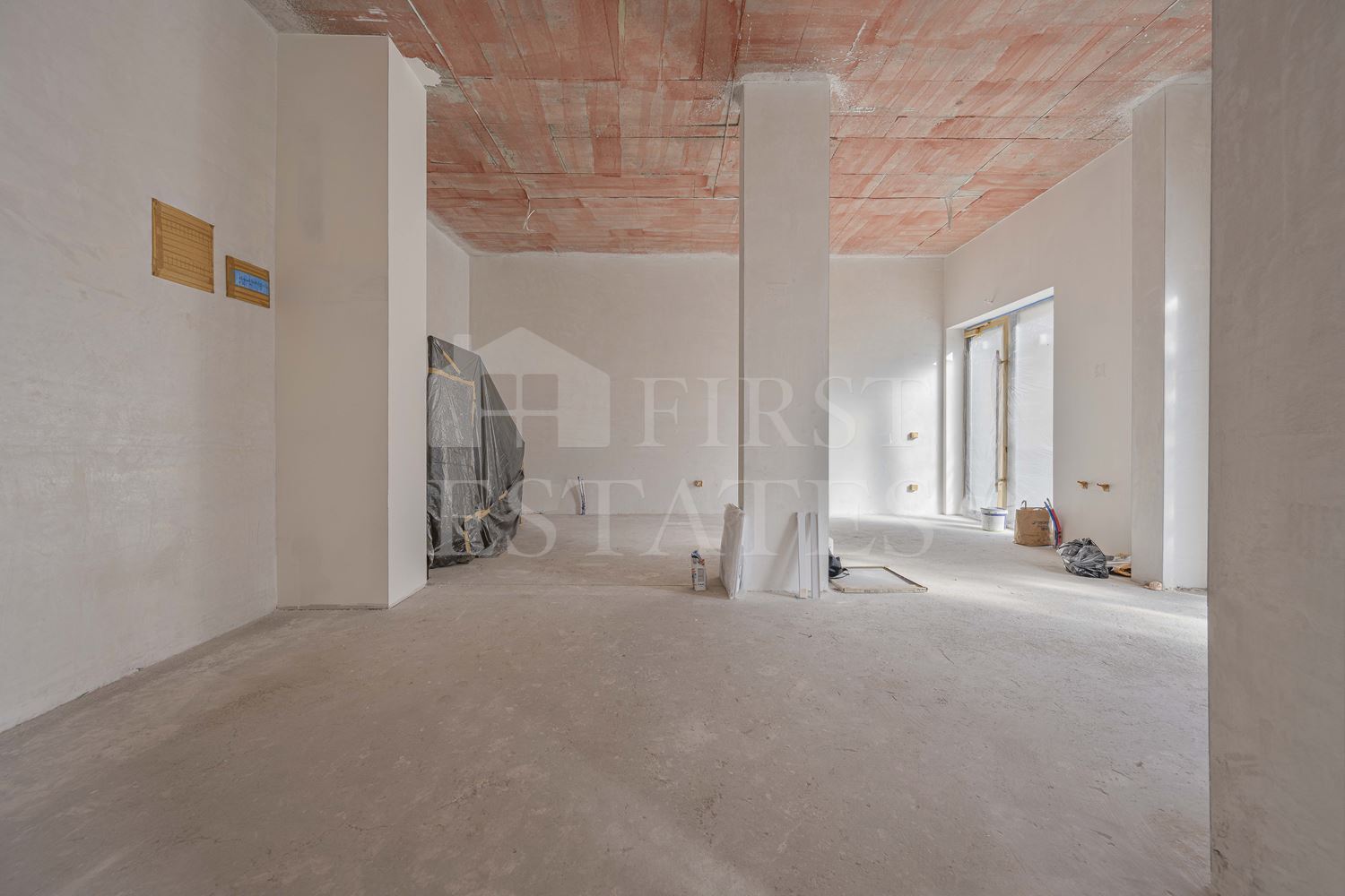 162 m² магазин