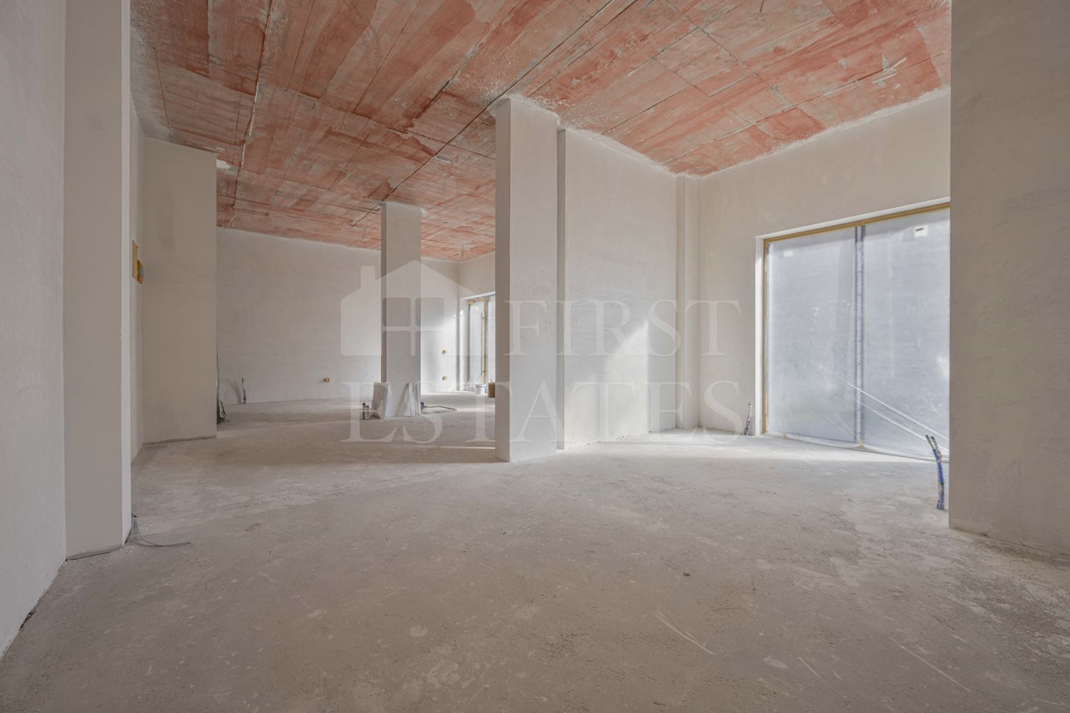 162 m² магазин
