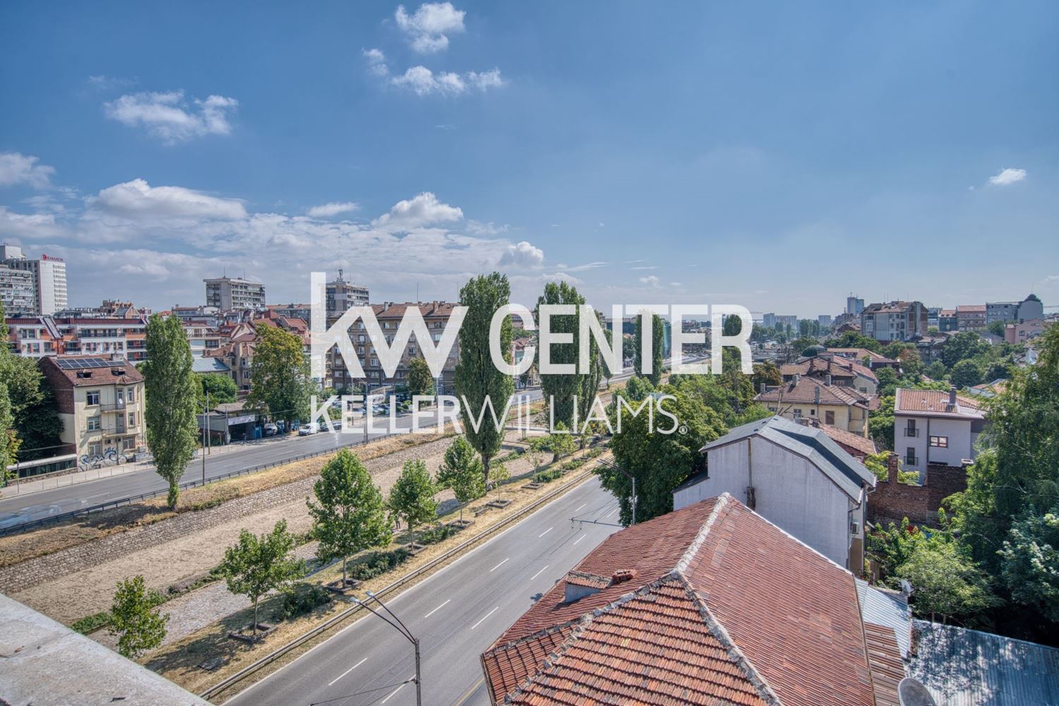 4 комнатный квартира продается