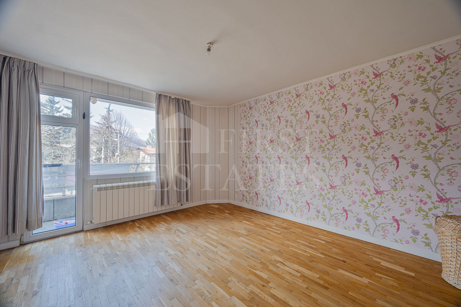 5 + bedroom house for sale