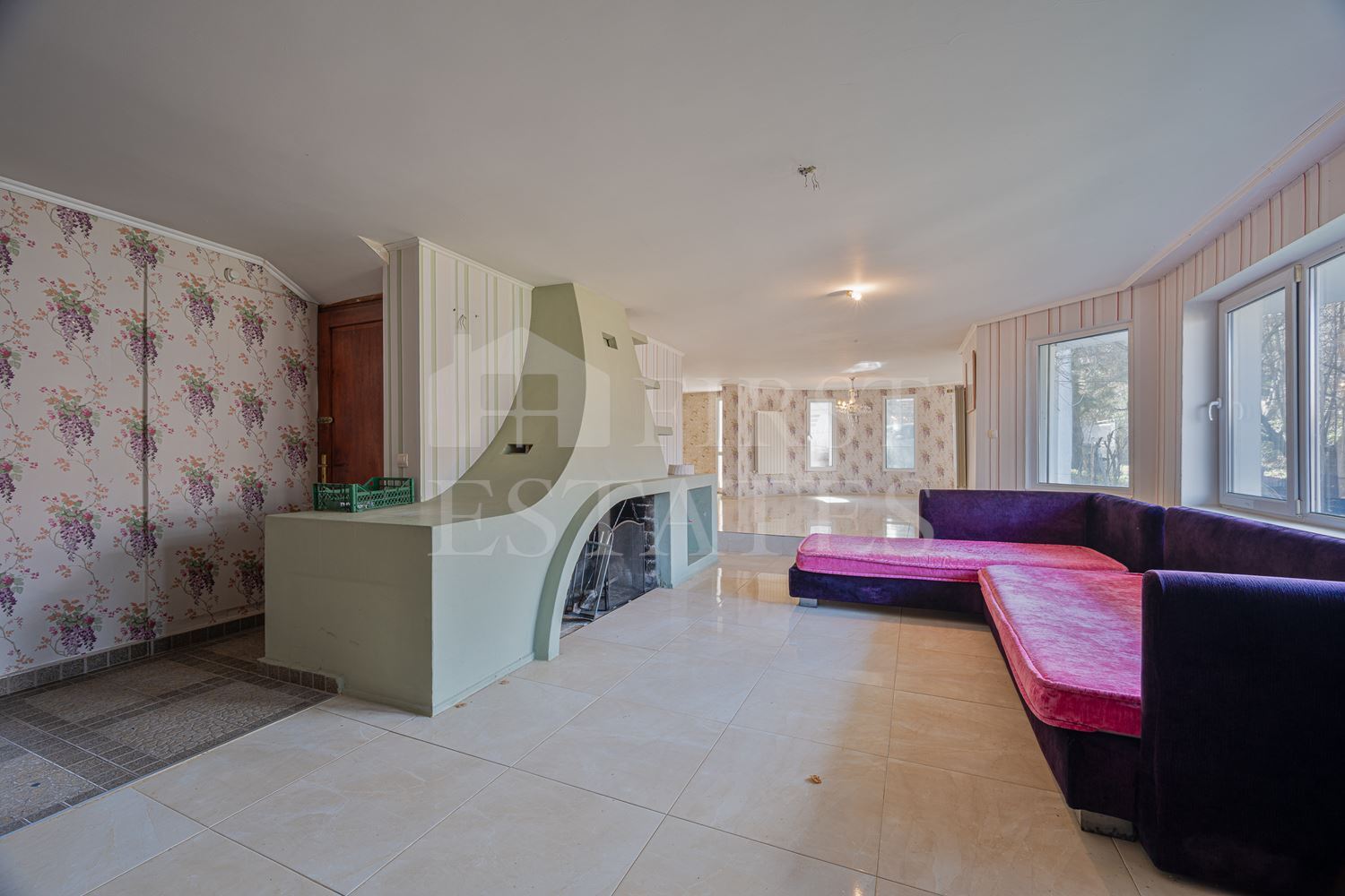 5 + bedroom house for sale