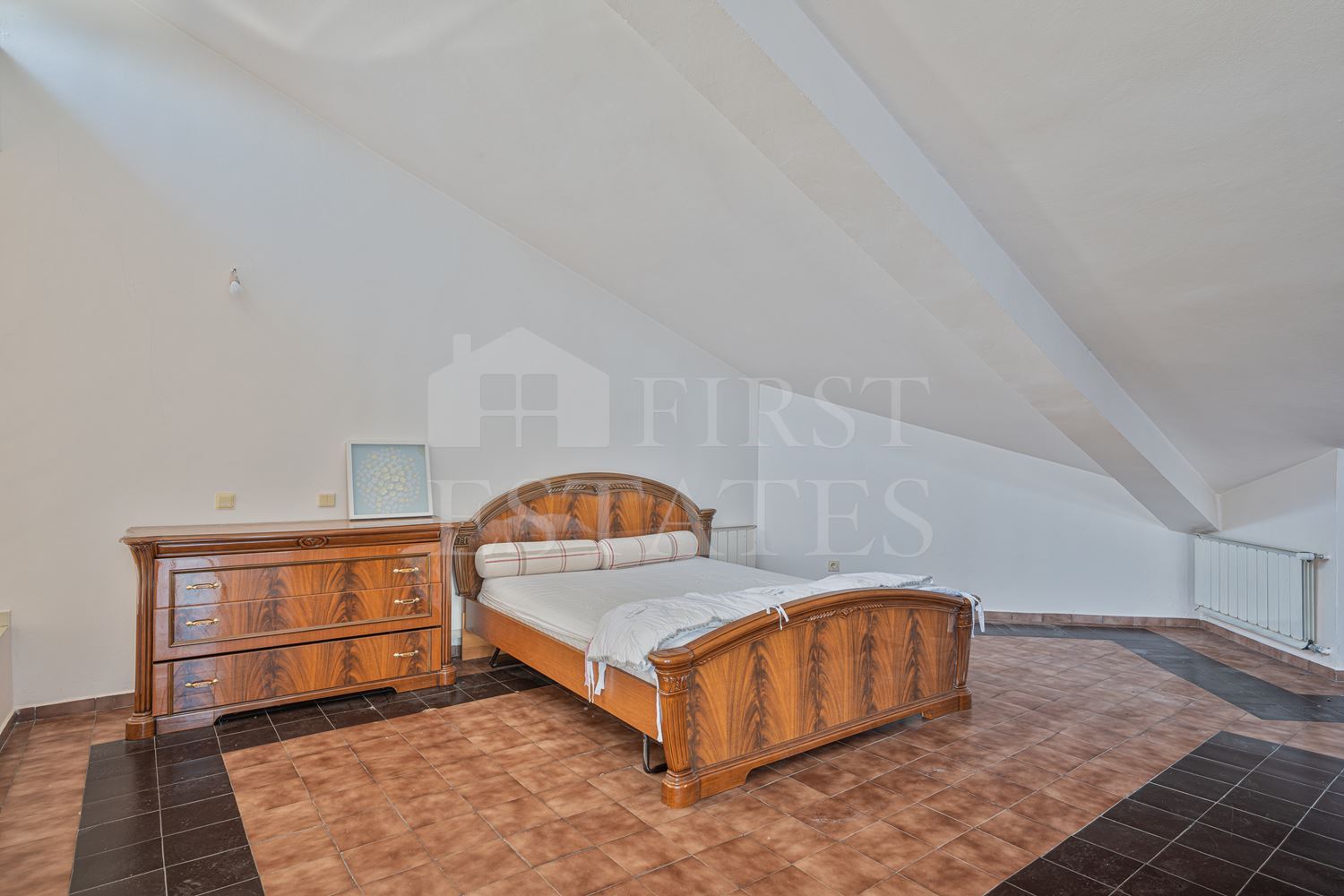 5 + bedroom house for sale