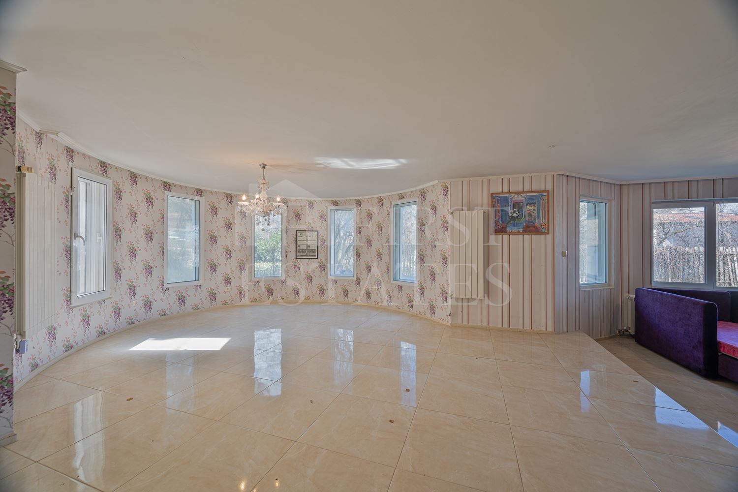 5 + bedroom house for sale