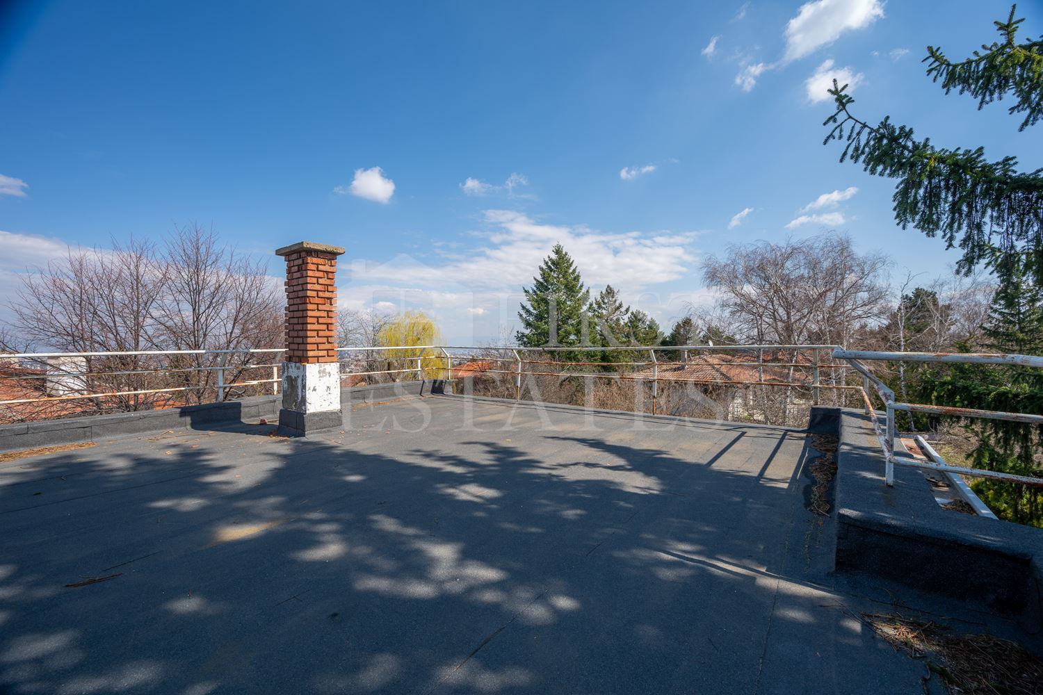 5 + bedroom house for sale